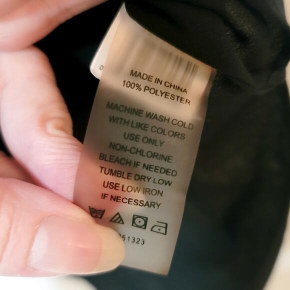 FREE with bundle! Vince Camuto black V-neck semi-sheer georgette hi lo blouse - Picture 7 of 9